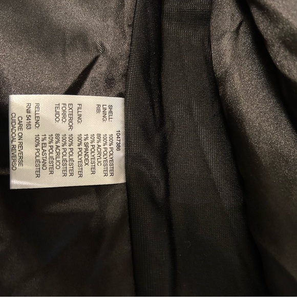 NWT Andrew Marc Women’s Quilted Fitted Vest Size Medium - Picture 10 of 12